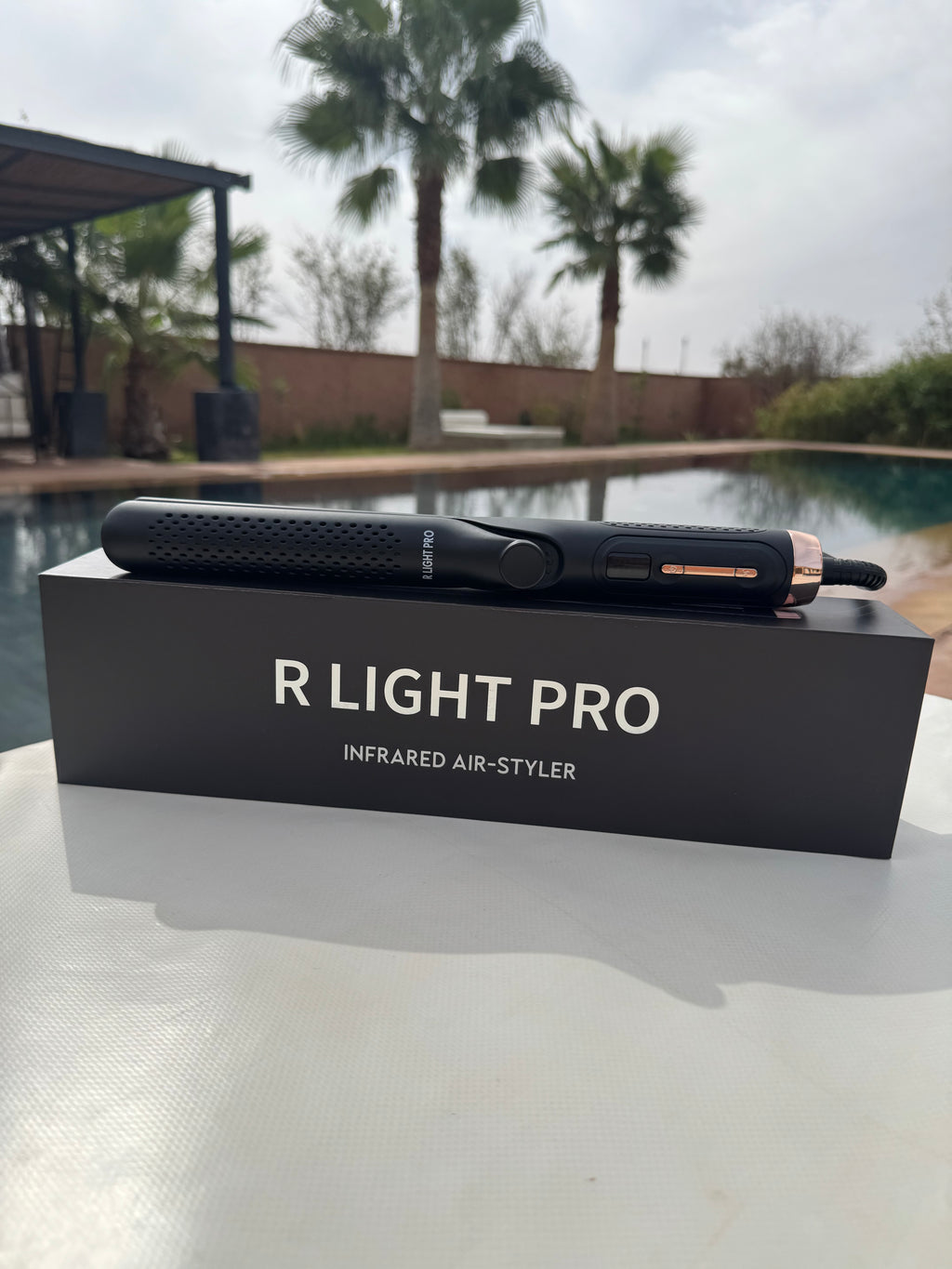 R LIGHT PRO